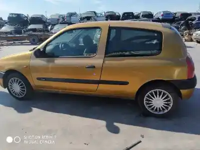 Здавання транспортного засобу renault clio ii fase i (b/cbo) 1.2 року 2001 потужний d7f d7