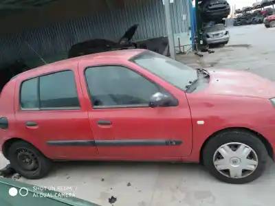 Здавання транспортного засобу renault clio ii fase ii (b/cb0) privilege року 2001 потужний 