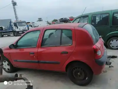 Здавання транспортного засобу renault clio ii fase ii (b/cb0) privilege року 2001 потужний 