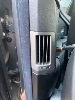 Sloopvoertuig bmw serie 7 (e65/e66) 750i van het jaar 2001 aangedreven n62b48b