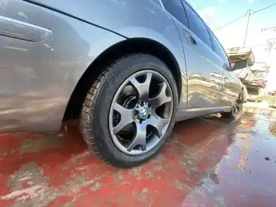 Sloopvoertuig bmw serie 7 (e65/e66) 750i van het jaar 2001 aangedreven n62b48b