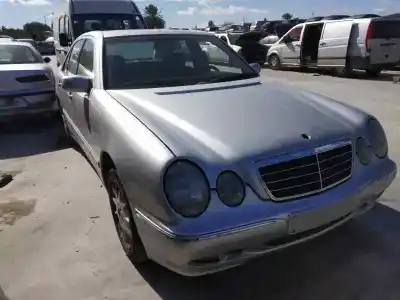 Verschrottungsfahrzeug mercedes                                           clase e (w210) berlina                                                                                                                                                                                                                                     240 (210.061)                                                                                                                                                                                                                                              des jahres 2001 angetrieben g-112914