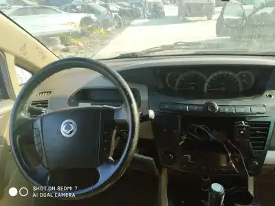 Здавання транспортного засобу ssangyong rodius xdi року 2001 потужний d/d27dt