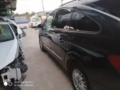 Здавання транспортного засобу ssangyong rodius xdi року 2001 потужний d/d27dt