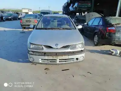 Scrapping Vehicle RENAULT LAGUNA (B56) 1.6 16V RT of the year 2001 powered G-K4M F7
