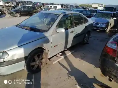 Sloopvoertuig renault laguna (b56) 1.6 16v rt van het jaar 2001 aangedreven g-k4m f7