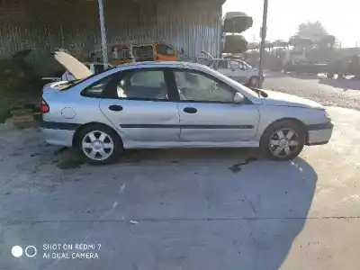 Sloopvoertuig renault laguna (b56) 1.6 16v rt van het jaar 2001 aangedreven g-k4m f7