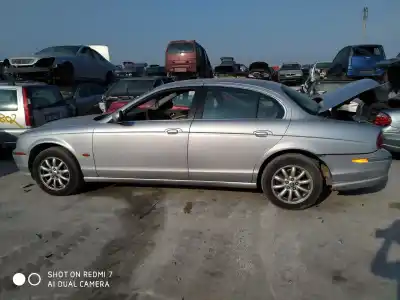 Veículo de Sucata JAGUAR S-TYPE 2.5 V6 Executive do ano 2001 alimentado G/IB
