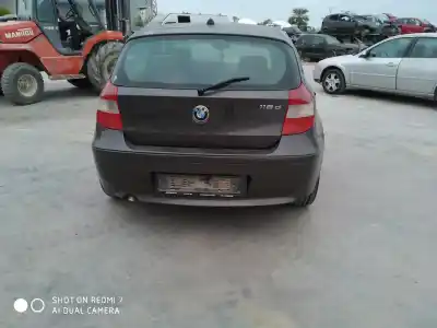 Veículo de Sucata bmw serie 1 berlina (e81/e87) 118d do ano 2001 alimentado 