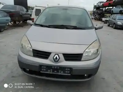 Veículo de Sucata renault scenic ii confort dynamique do ano 2001 alimentado 