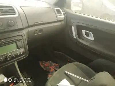 Vehicul casat skoda fabia (5j2 ) style al anului 2001 alimentat bls