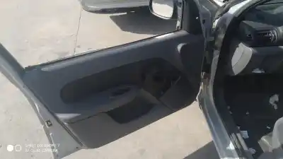 Здавання транспортного засобу renault clio ii fase i (b/cbo) 1.9 d alize року 2001 потужний d-f8q