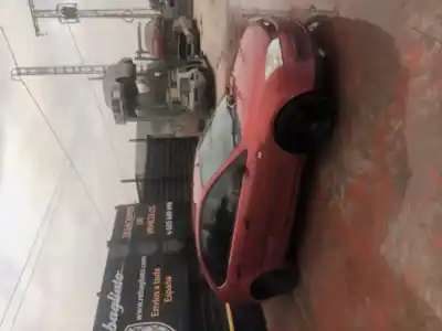 Veículo de Sucata ford focus berlina (cap) ambiente (d) do ano 2001 alimentado hwda