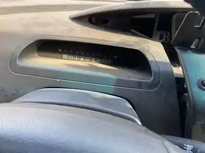 Здавання транспортного засобу ssangyong rodius xdi року 2001 потужний d27dt