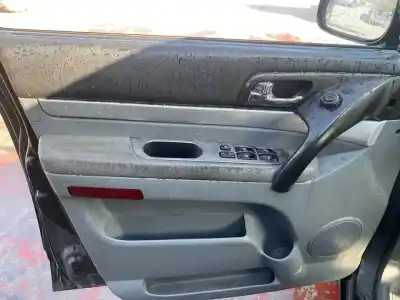 Здавання транспортного засобу ssangyong rodius xdi року 2001 потужний d27dt