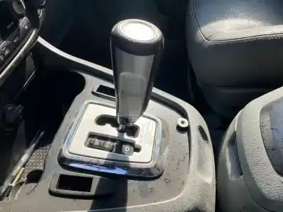 Здавання транспортного засобу ssangyong rodius xdi року 2001 потужний d27dt