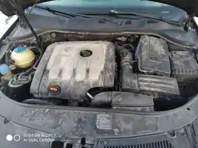 Veículo de Sucata volkswagen passat b6 (3c2) 2.0 tdi 16v do ano 2001 alimentado 