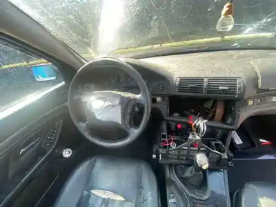 Veículo de Sucata bmw serie 5 touring (e39) 520d do ano 2001 alimentado m47204d1