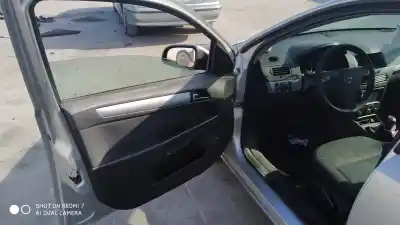 Veículo de Sucata opel astra h berlina enjoy do ano 2001 alimentado z17dth