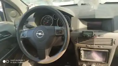 Veículo de Sucata opel astra h berlina enjoy do ano 2001 alimentado z17dth