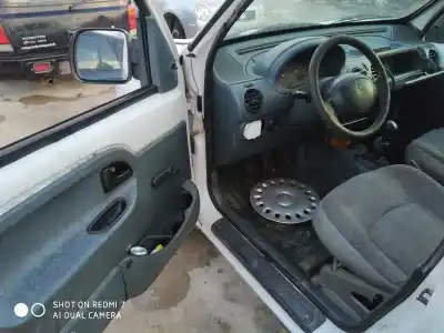 Здавання транспортного засобу renault kangoo (f/kc0) alize 64 cv / 47 kw року 2001 потужний d-f8q Здавання транспортного засобу renault kangoo (f/kc0) alize 64 cv / 47 kw року 2001 потужний d-f8q