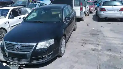 Veículo de Sucata VOLKSWAGEN PASSAT B6 (3C2) 2.0 TDI 16V do ano 2001 alimentado 