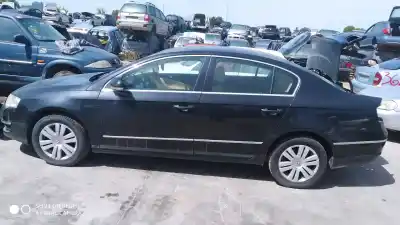 Veículo de Sucata volkswagen passat b6 (3c2) 2.0 tdi 16v do ano 2001 alimentado 