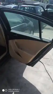 Veículo de Sucata volkswagen passat b6 (3c2) 2.0 tdi 16v do ano 2001 alimentado 