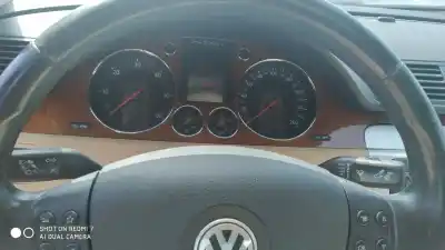 Veículo de Sucata volkswagen passat b6 (3c2) 2.0 tdi 16v do ano 2001 alimentado 