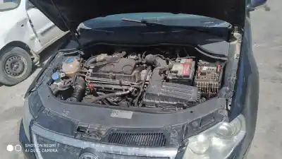 Veículo de Sucata volkswagen passat b6 (3c2) 2.0 tdi 16v do ano 2001 alimentado 