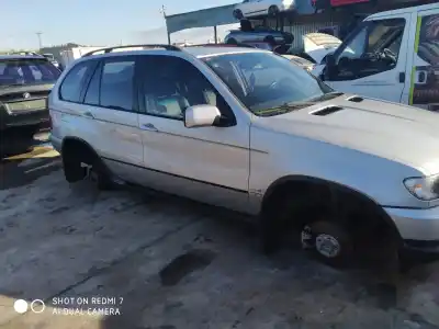 Sloopvoertuig bmw x5 (e53) 4.4i automático 320 cv / 235 kw van het jaar 2001 aangedreven 