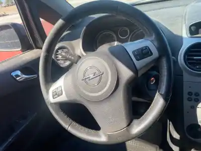 Здавання транспортного засобу opel corsa d selective року 2011 потужний a12xer