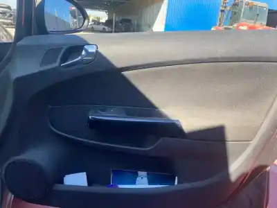 Здавання транспортного засобу opel corsa d selective року 2011 потужний a12xer