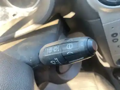 Здавання транспортного засобу opel corsa d selective року 2011 потужний a12xer