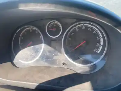 Здавання транспортного засобу opel corsa d selective року 2011 потужний a12xer