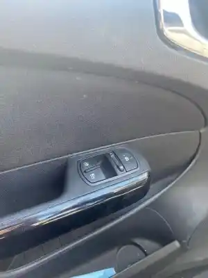 Здавання транспортного засобу opel corsa d selective року 2011 потужний a12xer