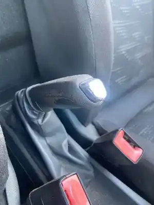 Здавання транспортного засобу opel corsa d selective року 2011 потужний a12xer