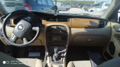 Veículo de Sucata jaguar x-type wagon 2.0 d classic do ano 2001 alimentado d/6g