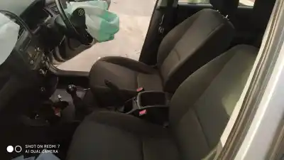 Vehicul casat kia sportage concept al anului 2001 alimentat g4gc