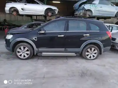 Veículo de Sucata chevrolet captiva 2.0 vcdi ls do ano 2001 alimentado 