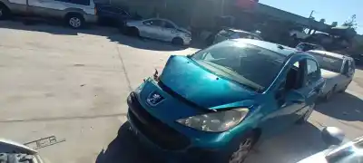 Veículo de Sucata peugeot 207 urban do ano 2001 alimentado kfv