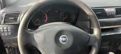 Sloopvoertuig fiat stilo multi wagon (192_) 1.9 d multijet van het jaar 2001 aangedreven no tiene fich