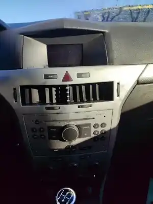 Scrapping Vehicle opel astra gtc cosmo of the year 2001 powered z17dth