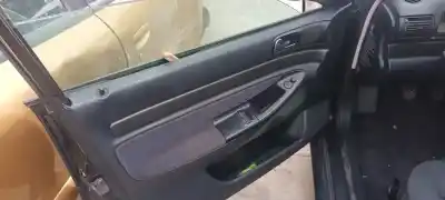 Sloopvoertuig audi a4 berlina (b5) 1.8 van het jaar 2001 aangedreven g-adr