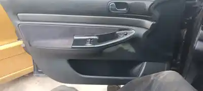 Sloopvoertuig audi a4 berlina (b5) 1.8 van het jaar 2001 aangedreven g-adr