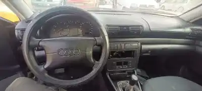 Sloopvoertuig audi a4 berlina (b5) 1.8 van het jaar 2001 aangedreven g-adr
