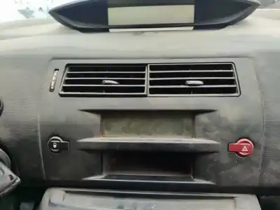 Scrapping Vehicle citroen c4 coupe collection of the year 2001 powered d-9hy