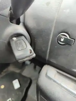 Scrapping Vehicle citroen c4 coupe collection of the year 2001 powered d-9hy