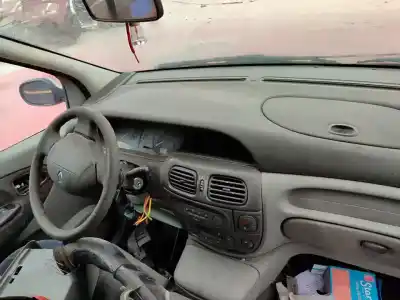 Здавання транспортного засобу renault scenic (ja..) 1.9 dci authentique року 2001 потужний f9q732