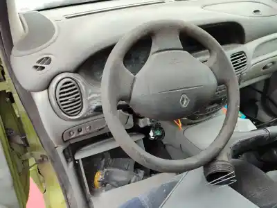 Здавання транспортного засобу renault scenic (ja..) 1.9 dci authentique року 2001 потужний f9q732